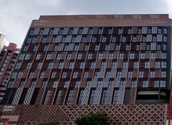 Serangoon Road (D8), Retail #588623411